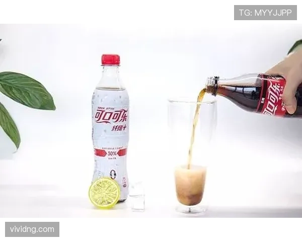 龚翔宇家的冰箱里塞满了蛋白粉,连饮料都喝无糖的 龚翔宇家的冰箱里塞满了蛋白粉,连饮料都喝无糖的